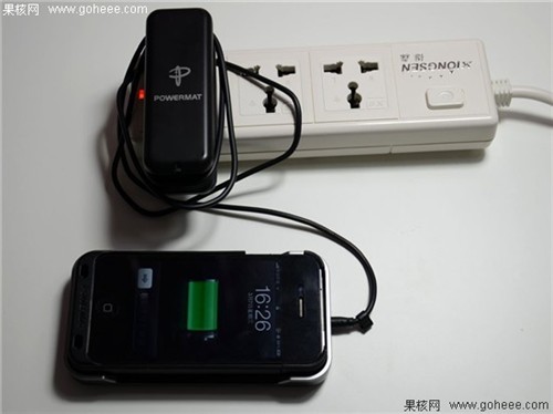 碉堡無(wú)線(xiàn)充電 PowerMat無(wú)線(xiàn)充電器評(píng)測(cè) 
