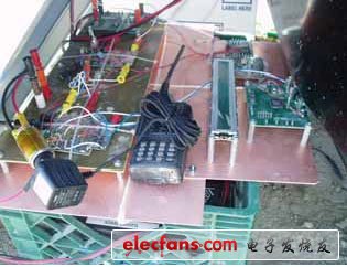 圖 8:通過(guò)汽車(chē)點(diǎn)煙器在 12Vdc 時(shí)對(duì) Ham無(wú)線電收發(fā)報(bào)機(jī)充電