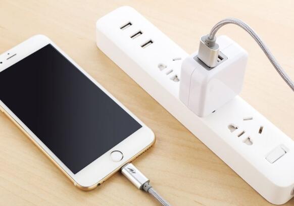 手機(jī)充電器輸出電流是直流還是交流電？如何安全使用？