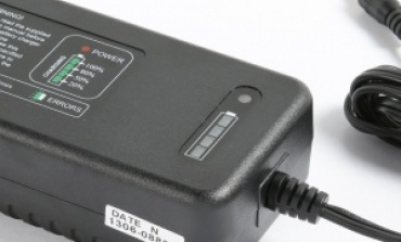 G60-12N[S] 7.2V-12V鎳氫、鎳鉻動力電池組帶電量顯示充電器