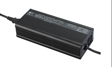 12V電瓶充電器的電流表和電壓表如何正確查看和讀懂？