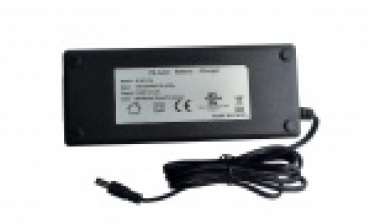 USB兼容鋰離子電池開(kāi)關(guān)式充電器