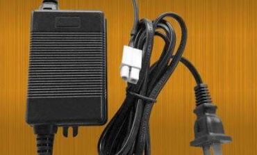 如何區(qū)分高端電源適配器和低端電源適配器，兩者之間的區(qū)別？